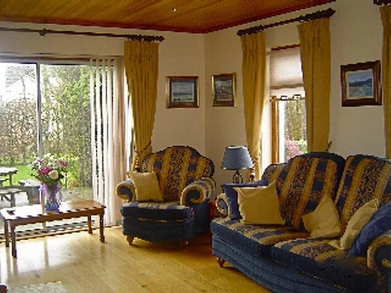 Beenoskee House
