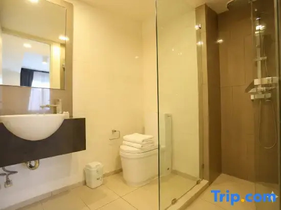 Unixx south pattaya - two bedrooms sea view suites with balcony