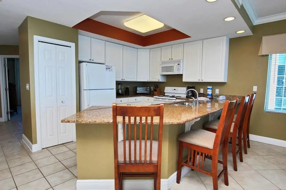 San Carlos 701 by Youngs Suncoast