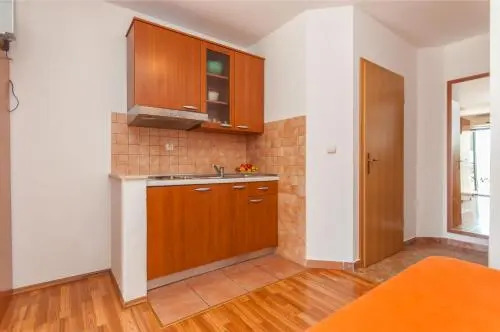 Apartments Ricina