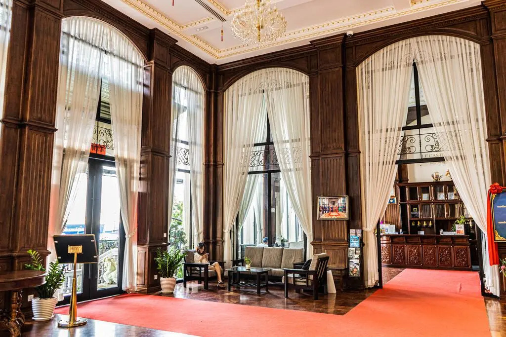 LCS Hotel & Apartment