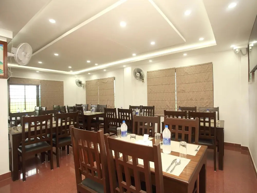 Hotel Aloka Inn