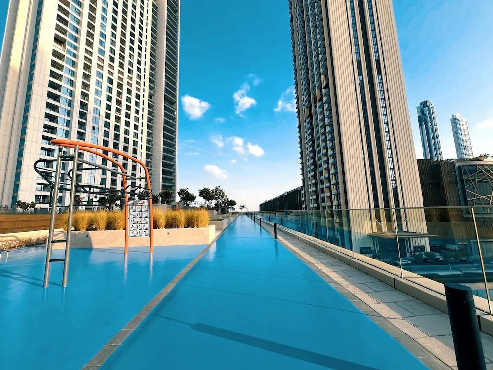 Sleek 2BR at Downtown Close to Dubai Mall