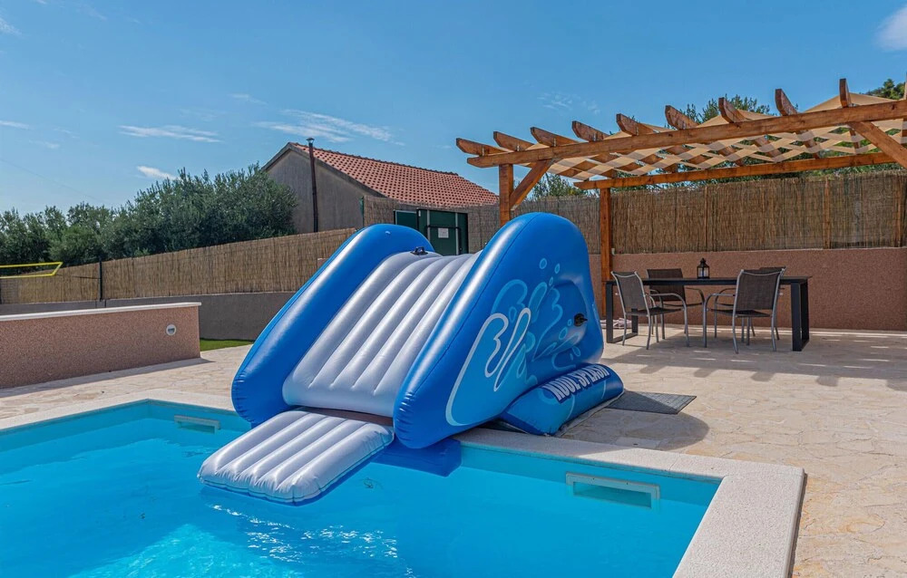 Beautiful Home in Sibenik With Outdoor Swimming Pool, Wifi and 2 Bedrooms