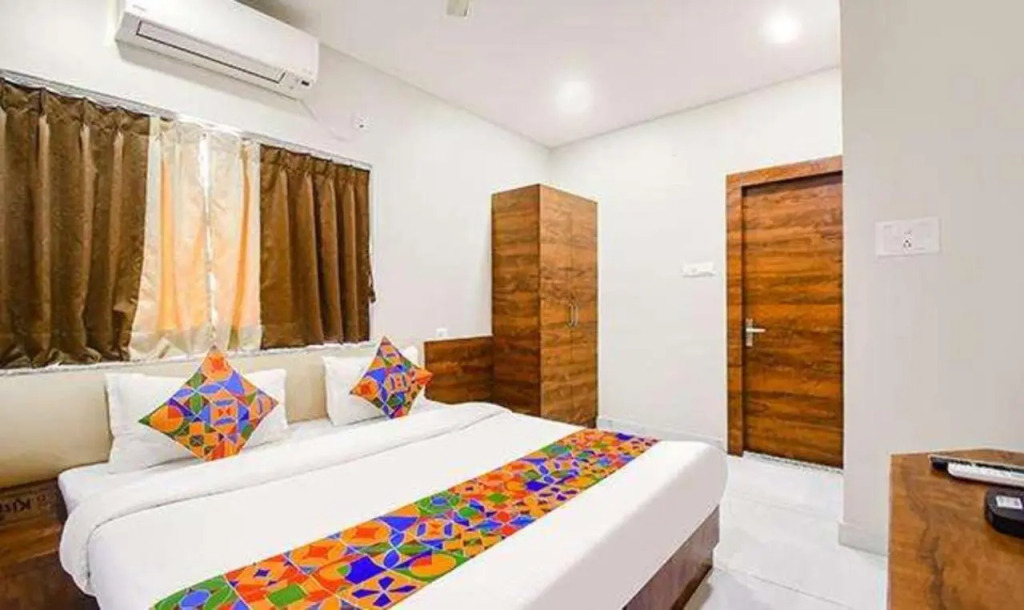 FabHotel Dak Plaza