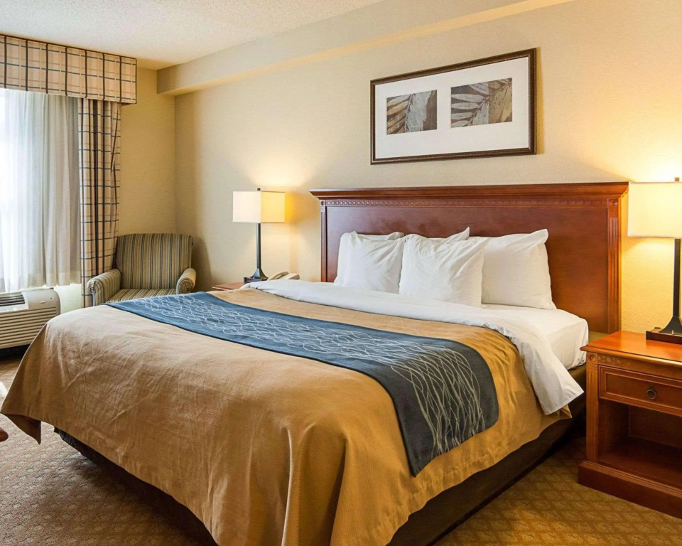 Comfort Inn & Suites Virginia Beach - Norfolk Airport