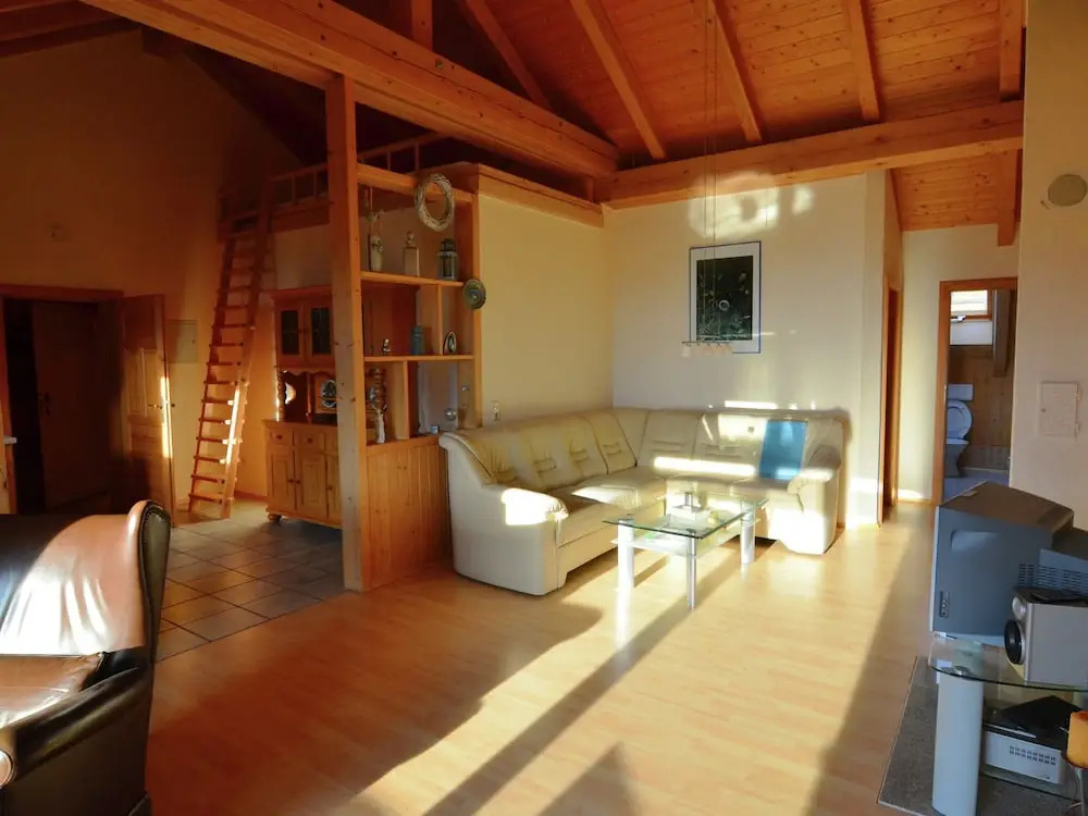 Restful Apartment with Sauna, Hot Tub, Fitness Room, Balcony