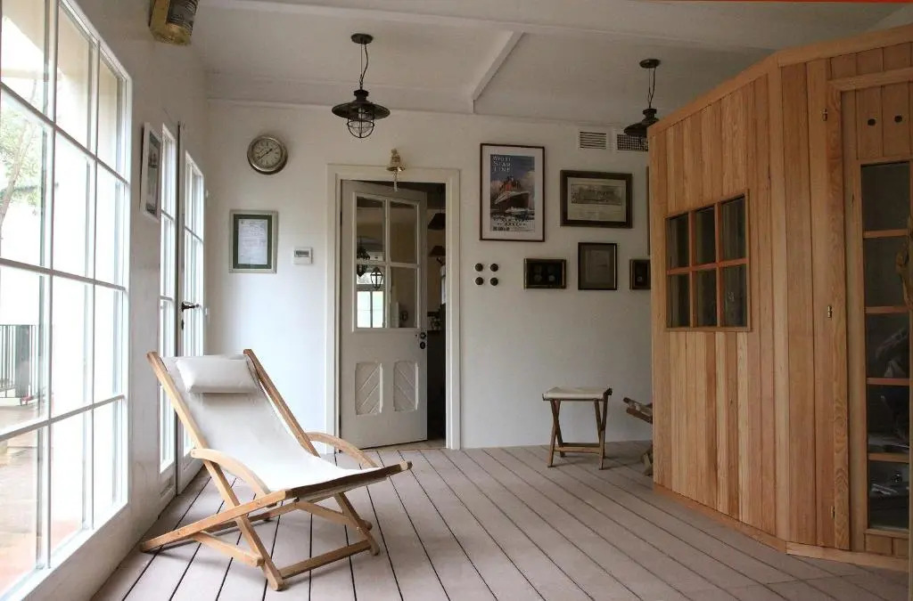 Old England House