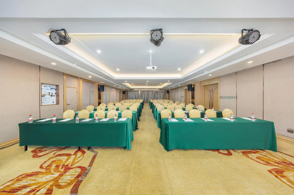 Vienna International Hotel Xian Dayan Tower