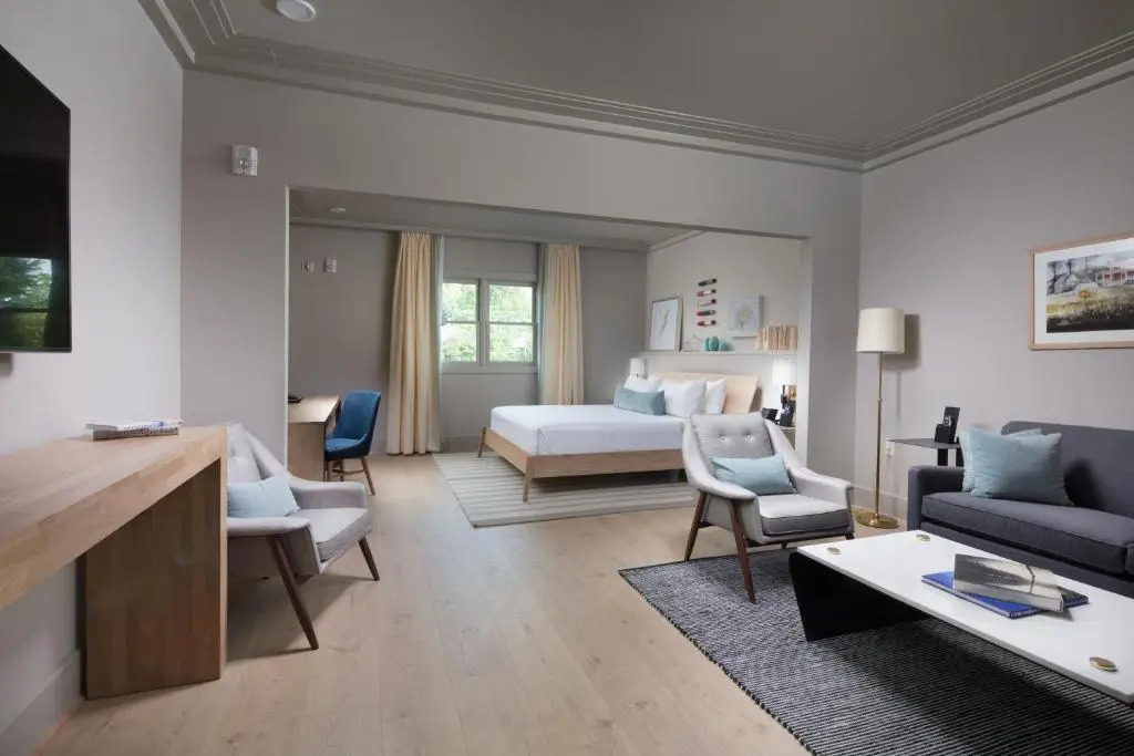 Hotel Weyanoke