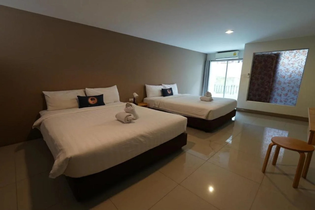 RoomQuest Tha Sala