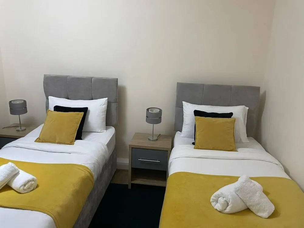 Leeds Cosy,1br Apt, Garden & Free Parking