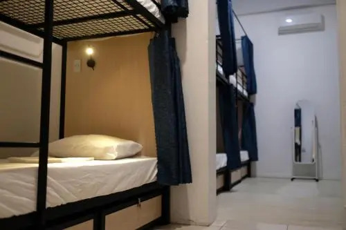 Ragamuffin Hostel & Coffee Bar