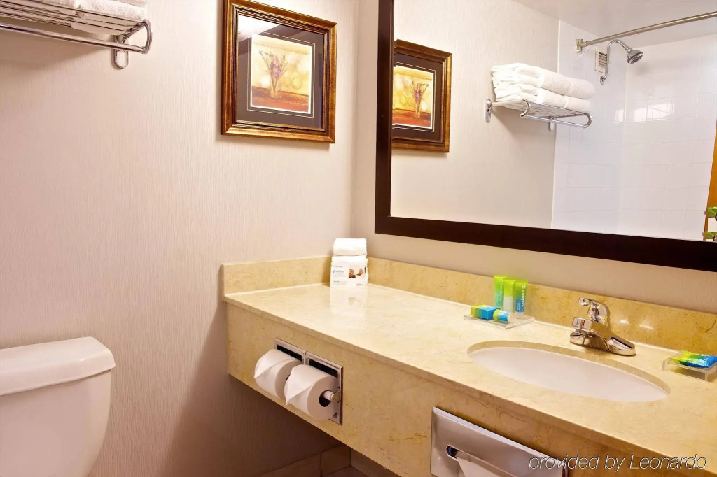 Radisson Hotel Toronto East