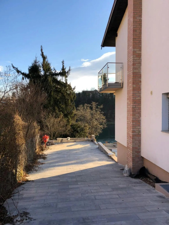 Maximo Apartments