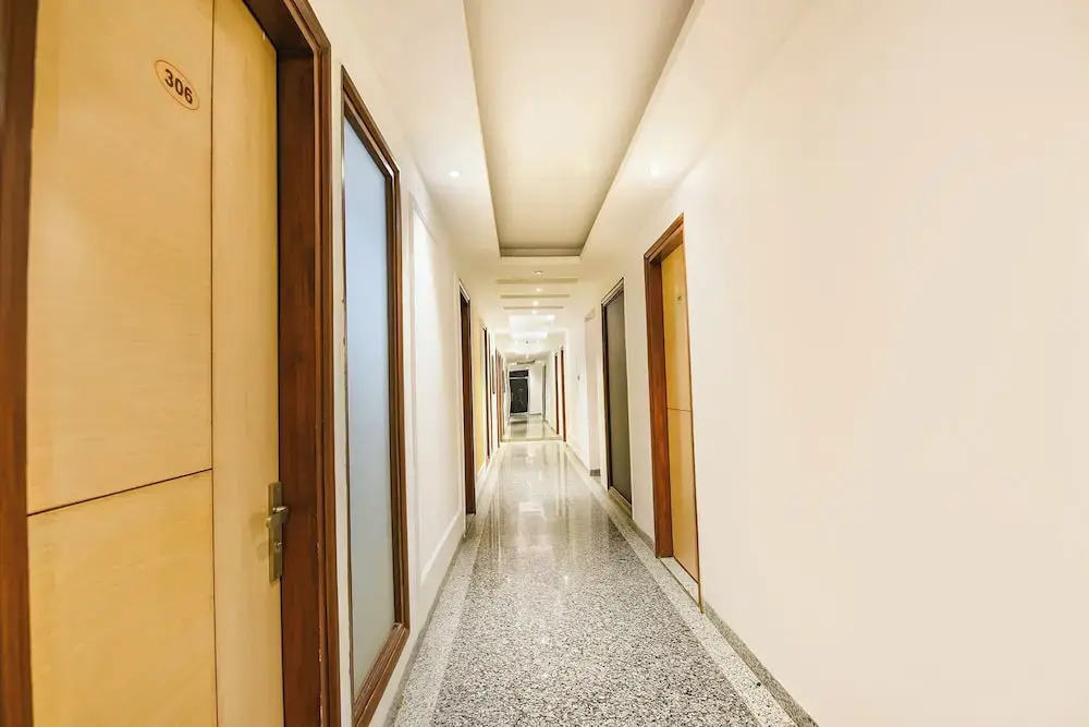 FabHotel The Prime Land - Huda City Centre Metro