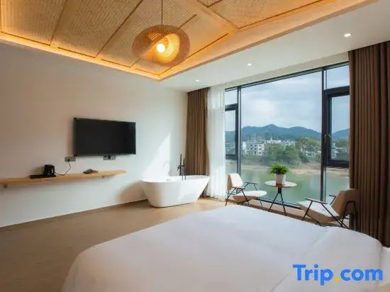 She County Shuipan Yunqi Homestay (Xin'an River Landscape Gallery Scenic Area)