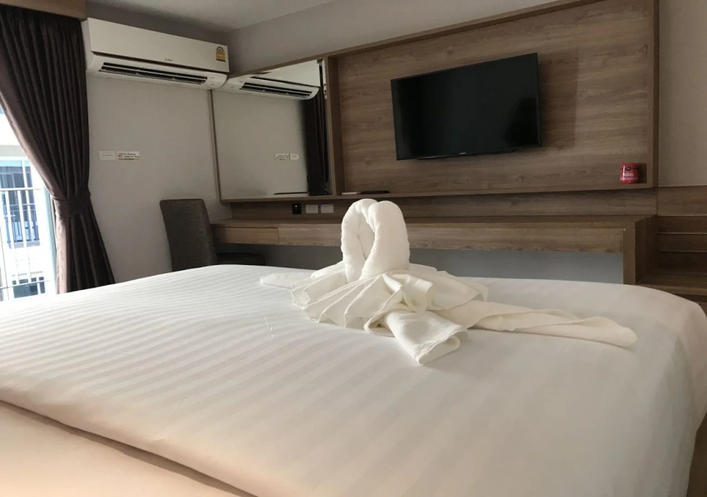 May Hotel