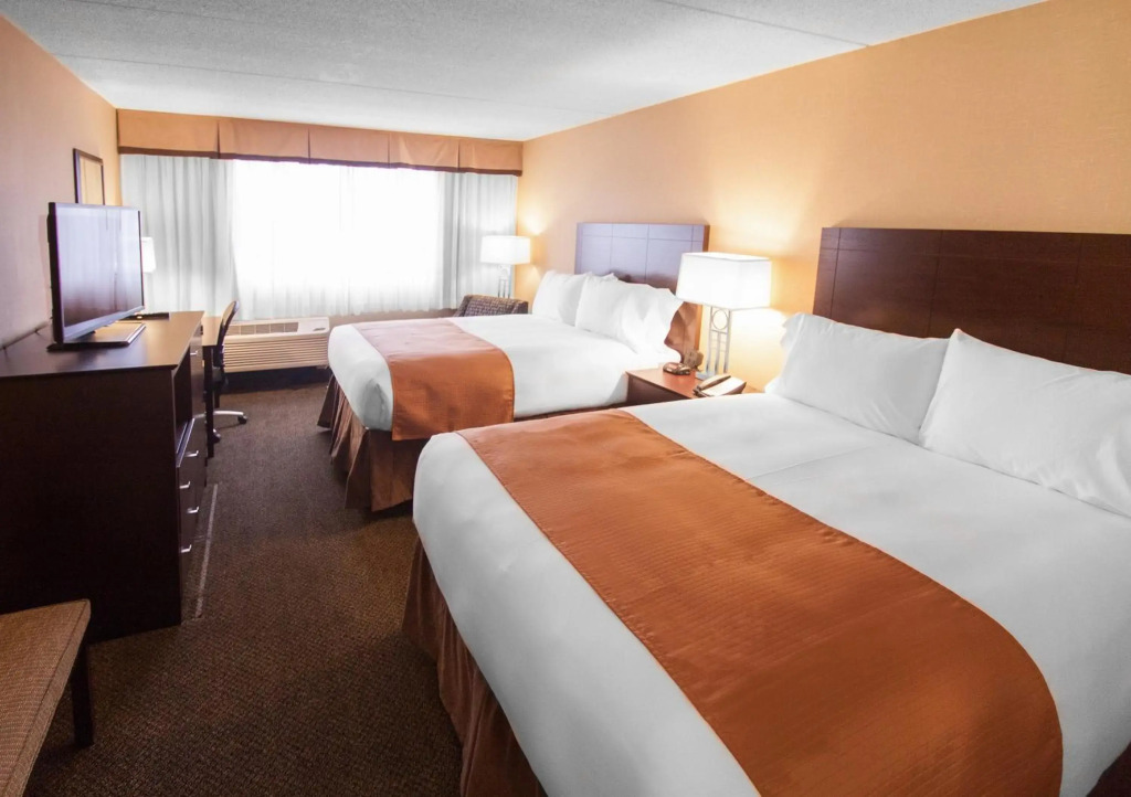 Garner Hotel Wadsworth by IHG