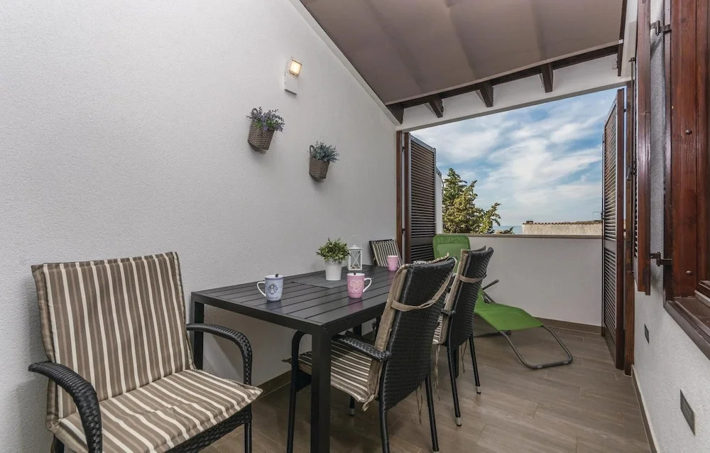 Amazing Home in Cervar Porat With Wifi and 2 Bedrooms