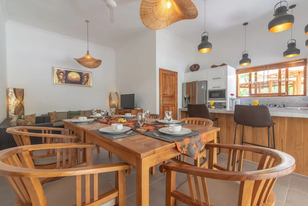 Villa Udara Lovina, Kalibukbuk