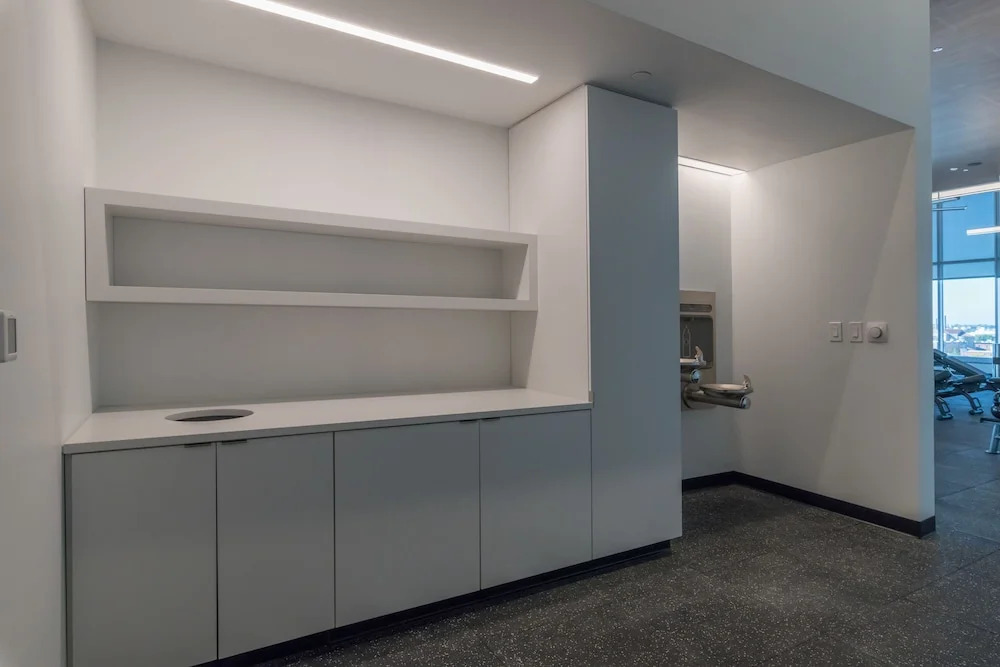Home Away Luxury Apartments at Warren