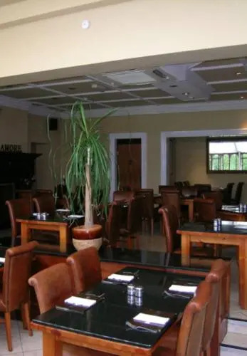 The oaklands hotel