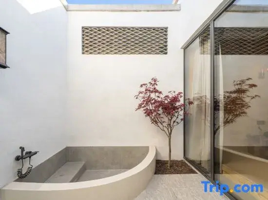 Private hot spring hotel
