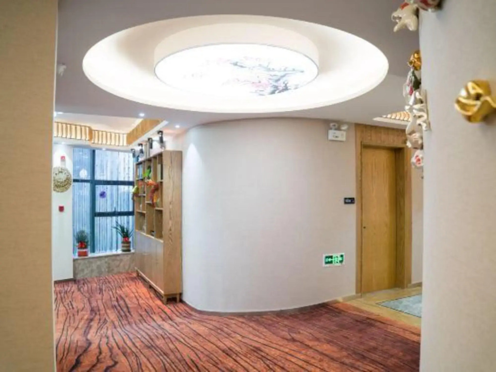 Ripple hotel(Jiashan RT Mart store)