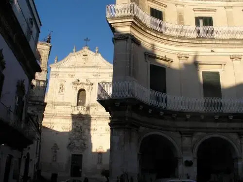 Ai Due Archi