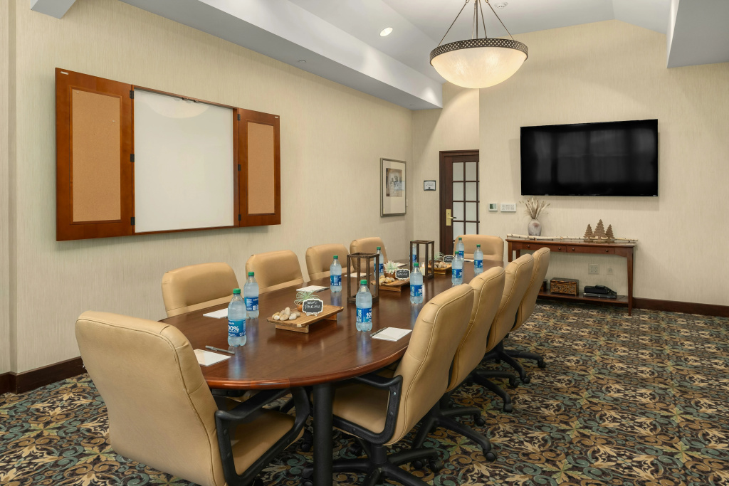 Staybridge Suites Everett - Paine Field by IHG