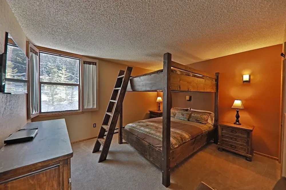 Snowblaze Athletic Club -a11 2 Bedroom Condo by RedAwning
