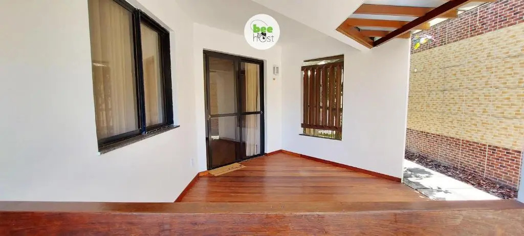 COPFL0105 - Duplex moderno em frente ao Pipa em Praia do Flamengo por Beehost