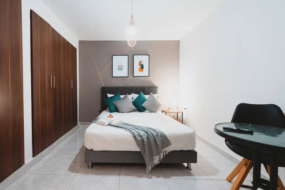 AC - House Laureles - Self Cheking