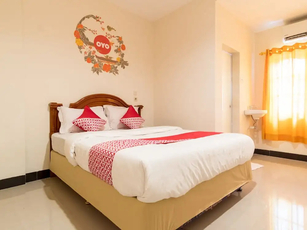 Gentala Hotel by OYO Rooms