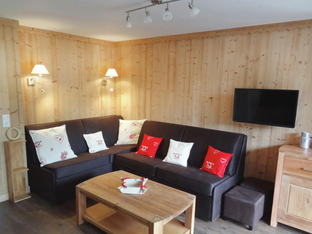 Simplistic Apartment in Méribel near Les 3 Vallées