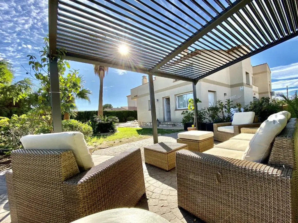 Villa Martina 4 bedroom villa with air conditioning & private swimming pool ideal for families