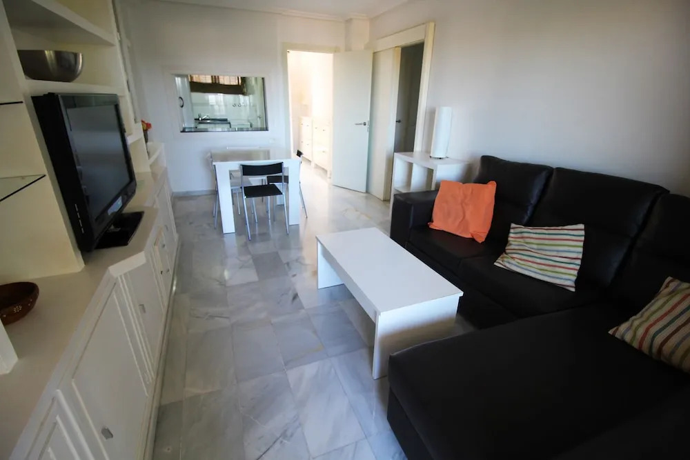 Corintio 4º C - Apartamento a 400m de la playa