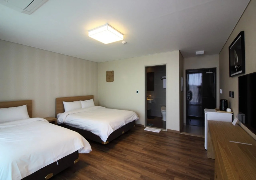 Suave Hotel