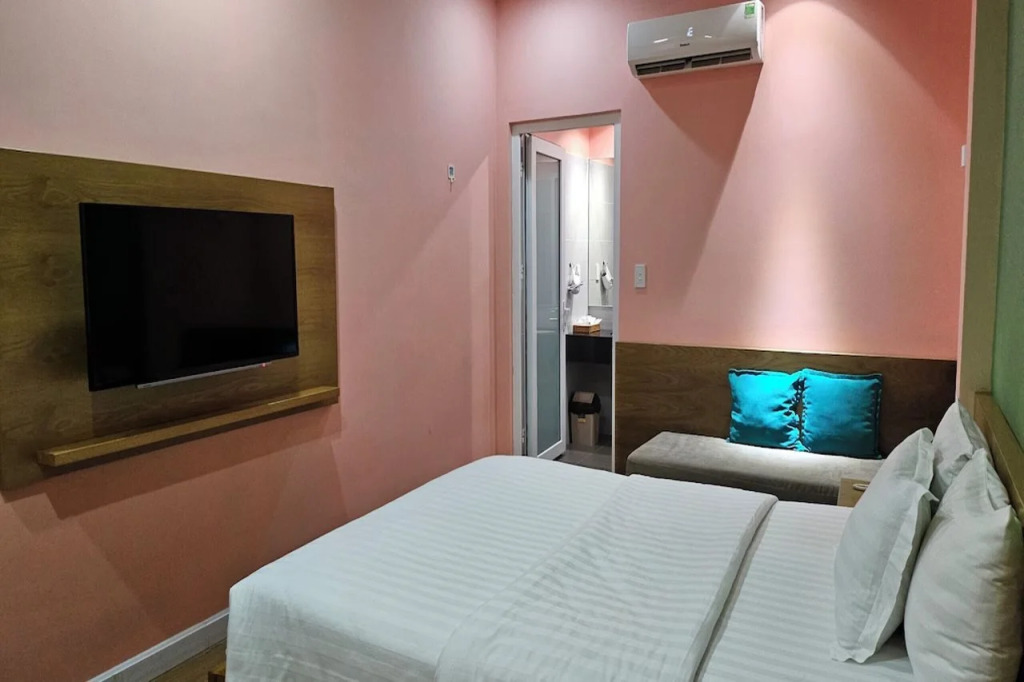 A25 Premium Hotel - 142 Bùi Thị Xuân