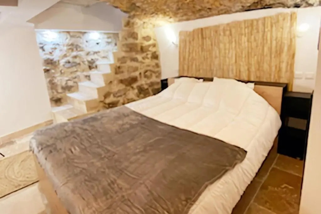 Bright 35 M Ideal For 2 In The City Center