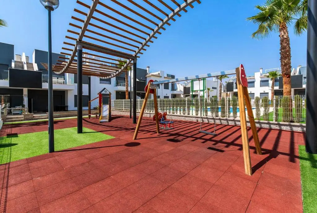 Lamar Resort II