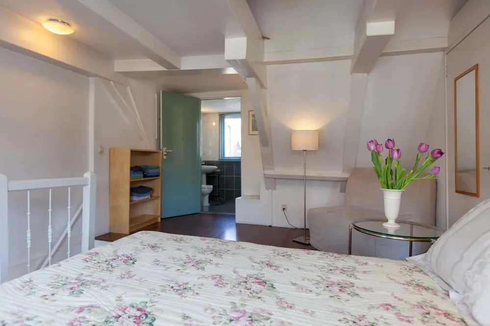 The Balcony at Prinsen Canal apartment Amsterdam
