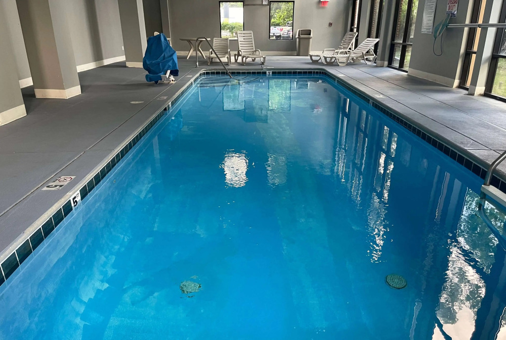 Days Inn & Suites by Wyndham Murfreesboro I-24 East