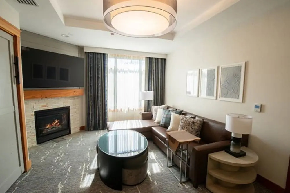 Summit Hotel at Big Sky Resort