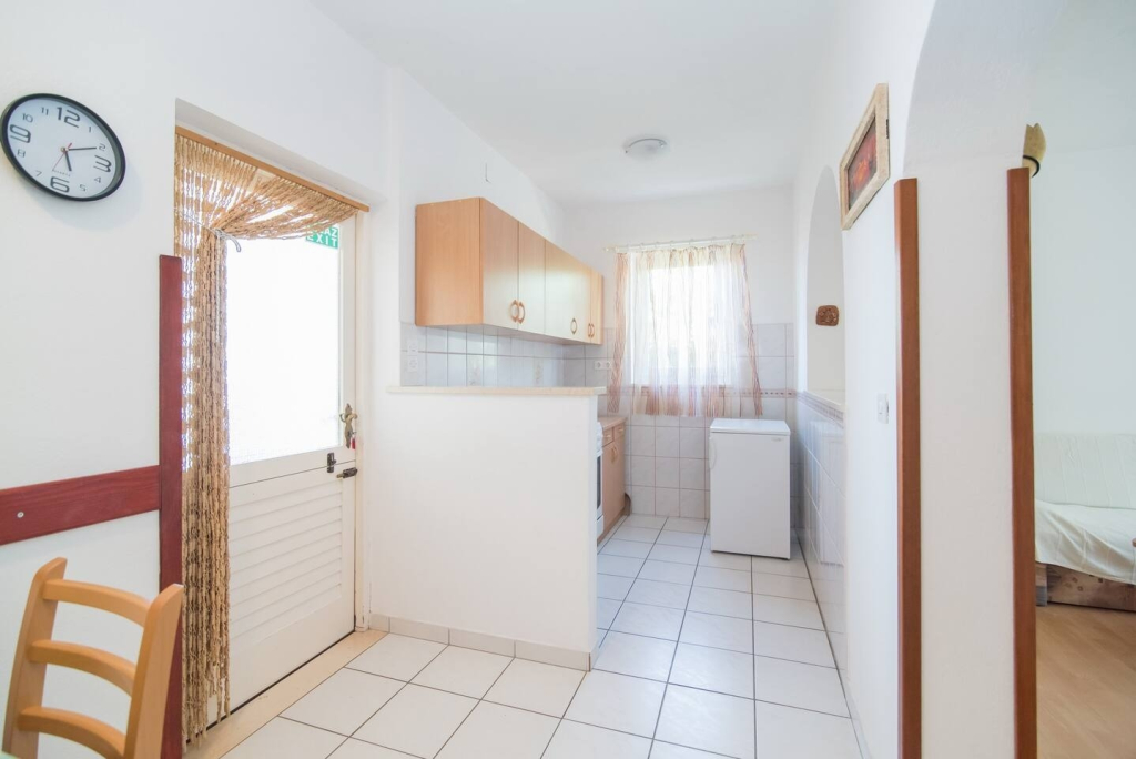 Apartment Annie - sea view : A3 Postira, Island Brac