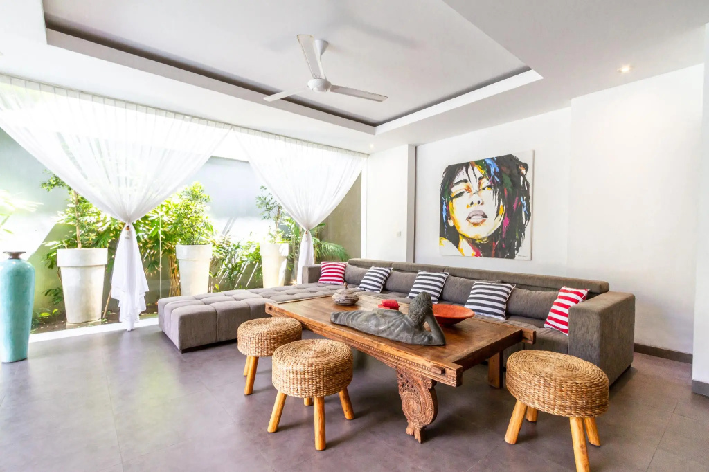 Villa Paloma - Chic Tropical Garden Villa with Outdoor Pool
