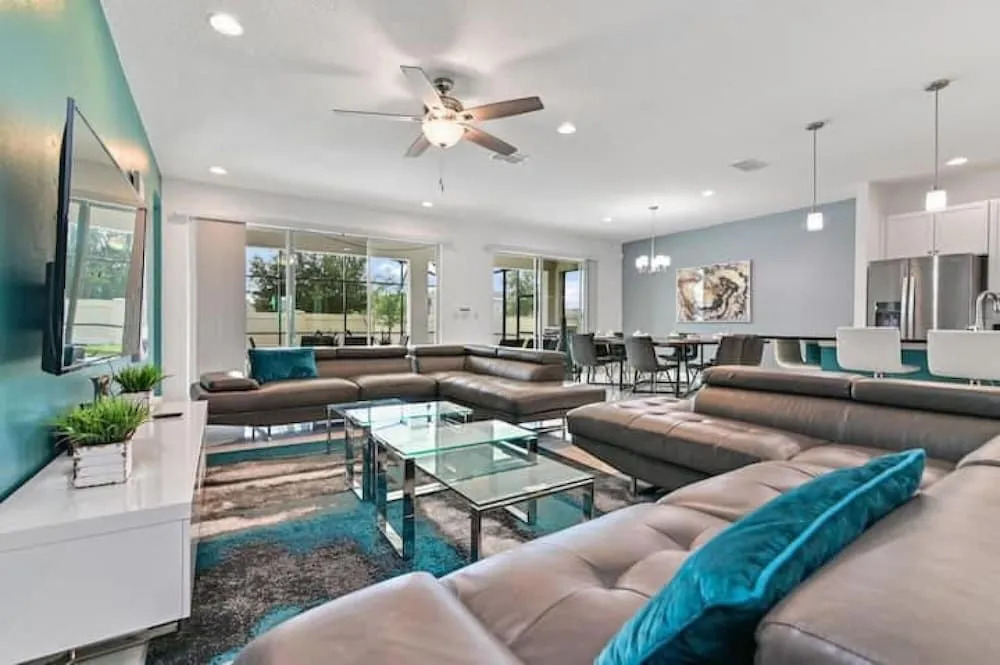 Charming Spacious Pool Home by Disney