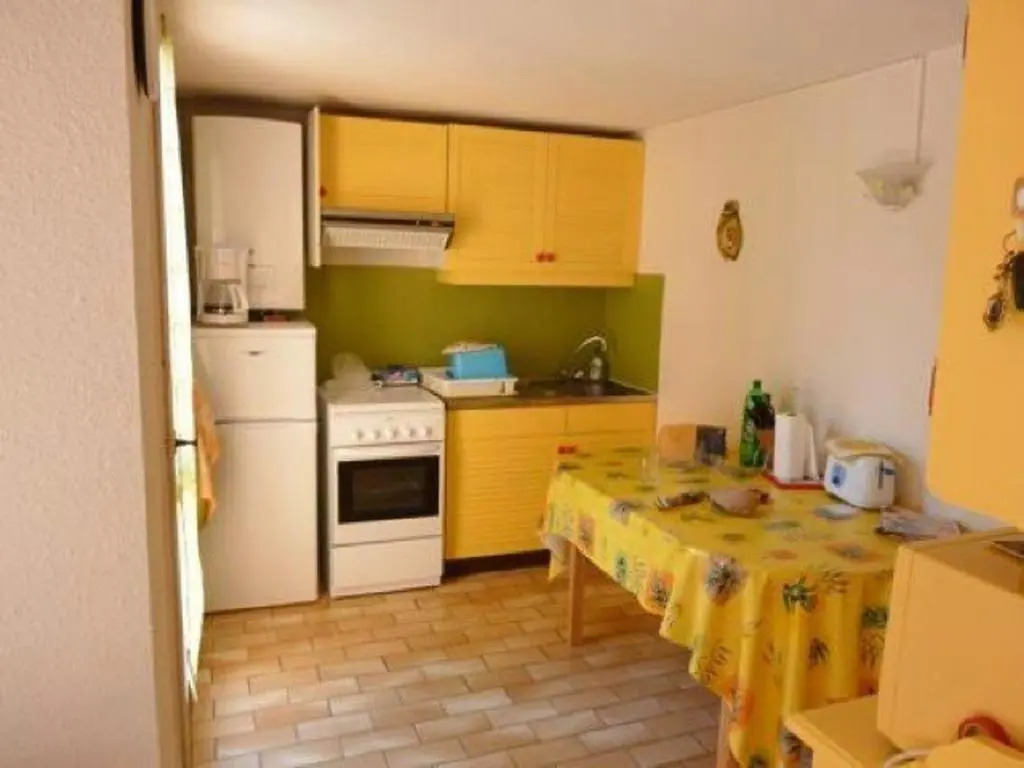 VILLA MITOYENNE DANS UNE RESIDENCE CALME AVEC PISCINE PARKING - FR-1-607-33