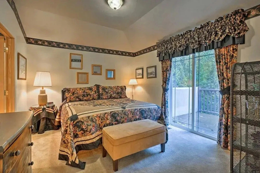 Grand Hailey Home by Big Wood River and Sun Valley! is Located in Hailey